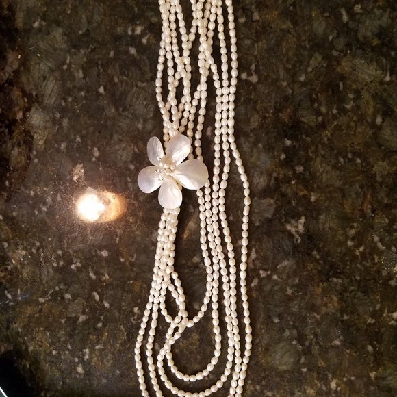 Gorgeous Oval Pearl Flower Necklace Long PRETTY - Picture 2 of 7
